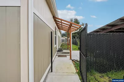 603 NW 6th Ct, McMinnville, OR 97128 - Photo 4