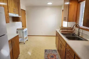 2207 Oregon Ct, Woodburn, OR 97071 - Photo 8