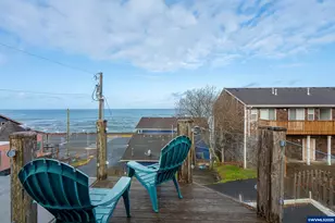 25 Clarke St, Depoe Bay, OR 97341 - Photo 14