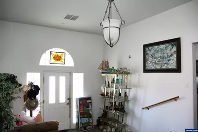 37425 Hungry Hill Dr, Scio, OR 97374 - Photo 2