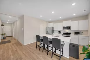 4829 Surveyor Ave NE, Salem, OR 97305 - Photo 8