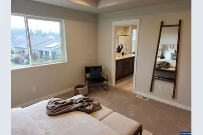 2920 Olympic St, Woodburn, OR 97071 - Photo 10