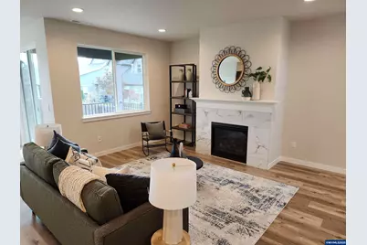 2920 Olympic St, Woodburn, OR 97071 - Photo 4