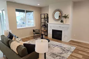 2920 Olympic St, Woodburn, OR 97071 - Photo 4