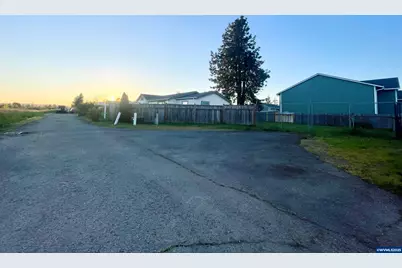 4455 Blueberry (-4445) Ln NE, Salem, OR 97305 - Photo 38