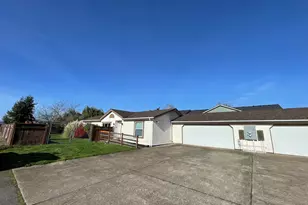 4445 Blueberry (-4455) Ln NE, Salem, OR 97305 - Photo 40