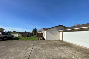 4445 Blueberry (-4455) Ln NE, Salem, OR 97305 - Photo 34