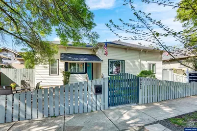 621 4th Av SE, Albany, OR 97321 - Photo 2