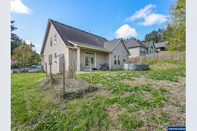 924 Park St, Sweet Home, OR 97386 - Photo 40