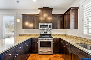 924 Park Street, Sweet Home, OR 97386 - Photo 10