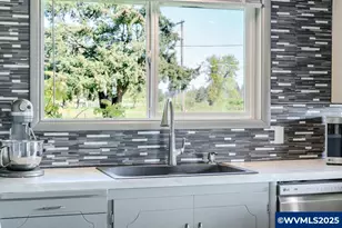 8668 Stayton Rd NE, Turner, OR 97392 - Photo 10