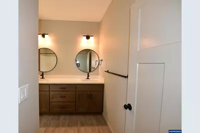 871 Oakleaf Wy, Silverton, OR 97381 - Photo 16