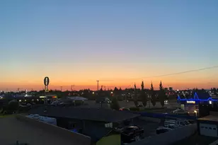 950 Evergreen Rd, Woodburn, OR 97071 - Photo 2