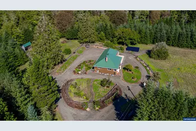 9602 Harlan Rd, Eddyville, OR 97343 - Photo 4