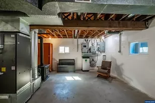 9602 Harlan Rd, Eddyville, OR 97343 - Photo 32