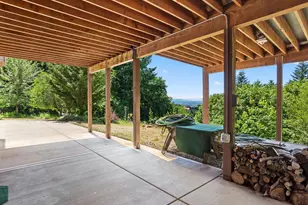 8801 SE Walnut Dr, Amity, OR 97101 - Photo 36