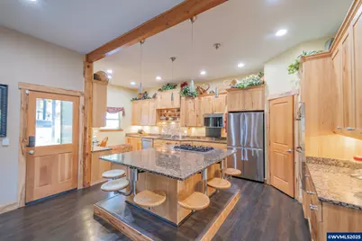 39844 McDowell Creek Dr, Lebanon, OR 97355 - Photo 6