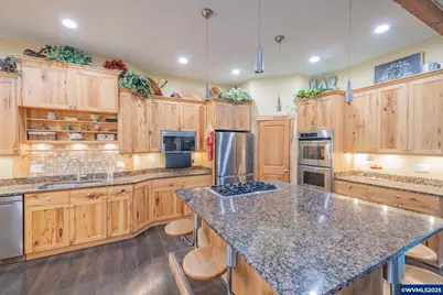 39844 McDowell Creek Dr, Lebanon, OR 97355 - Photo 12