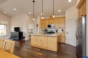 1779 SE Academy St, Dallas, OR 97338 - Photo 4