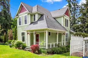 1067 Oak St, Silverton, OR 97381 - Photo 4