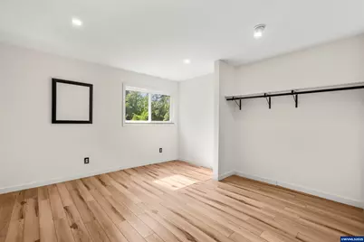 1067 Oak St, Silverton, OR 97381 - Photo 44