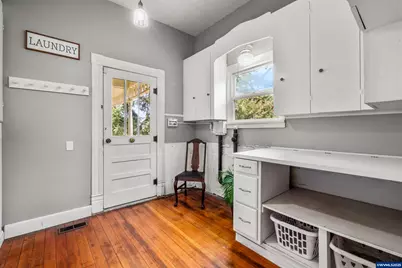 1067 Oak St, Silverton, OR 97381 - Photo 24