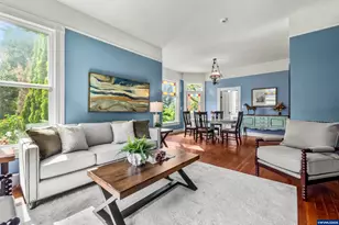 1067 Oak St, Silverton, OR 97381 - Photo 12