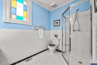 1067 Oak St, Silverton, OR 97381 - Photo 18