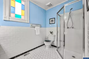 1067 Oak St, Silverton, OR 97381 - Photo 18