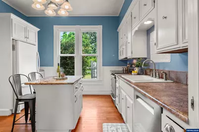 1067 Oak St, Silverton, OR 97381 - Photo 20