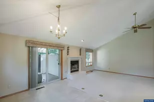 2724 Cedarwood Ct SE, Albany, OR 97322 - Photo 20