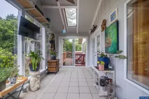 541 SE Oar Ave, Lincoln City, OR 97367 - Photo 28