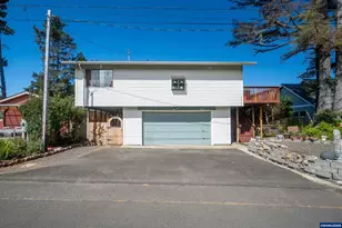 541 SE Oar Ave, Lincoln City, OR 97367 - Photo 4