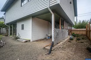 541 SE Oar Ave, Lincoln City, OR 97367 - Photo 40