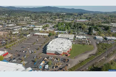 800 (Next To) NE Circle Bl, Corvallis, OR 97330 - Photo 10