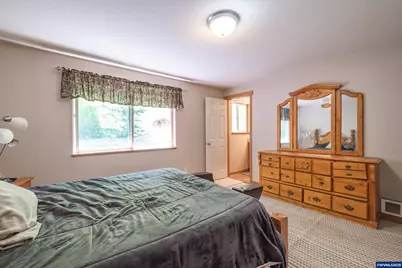 39042 Mount Hope Dr, Lebanon, OR 97355 - Photo 20