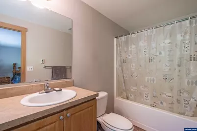 39042 Mount Hope Dr, Lebanon, OR 97355 - Photo 8