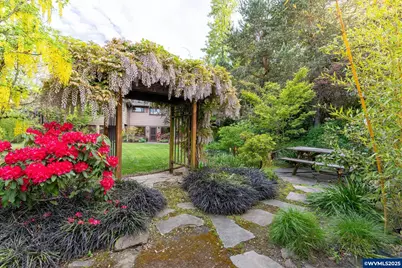 35968 Bryant Dr SW, Albany, OR 97321 - Photo 40