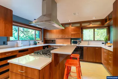 35968 Bryant Dr SW, Albany, OR 97321 - Photo 6