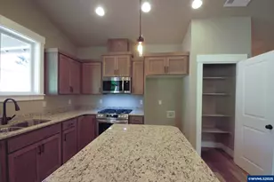 253/ 255 NW Douglas St, Dallas, OR 97338 - Photo 14