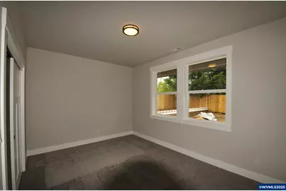 257 NW Douglas (-259) St, Dallas, OR 97338 - Photo 28