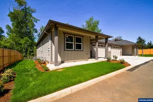 257 NW Douglas (-259) St, Dallas, OR 97338 - Photo 2