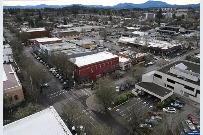 300 SW 2nd St, Corvallis, OR 97333 - Photo 8