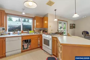 1325 Roseway Ct SE, Salem, OR 97302 - Photo 12