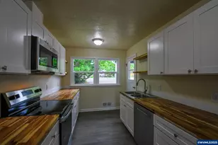 3880 Welty Ave SE, Salem, OR 97302 - Photo 6