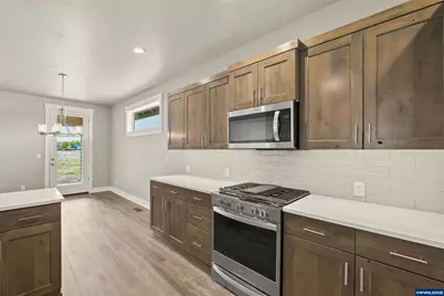 2522 NW Redwood Cir, Redmond, OR 97756 - Photo 16