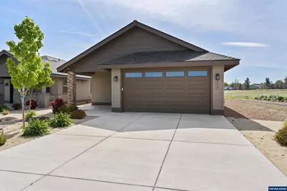 2522 NW Redwood Cir, Redmond, OR 97756 - Photo 1