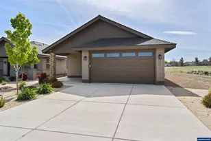 2522 NW Redwood Cir, Redmond, OR 97756 - Photo 1