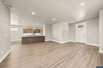 2522 NW Redwood Cir, Redmond, OR 97756 - Photo 10