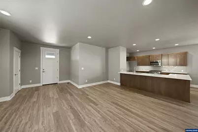 2525 NW Redwood Cir, Redmond, OR 97756 - Photo 10